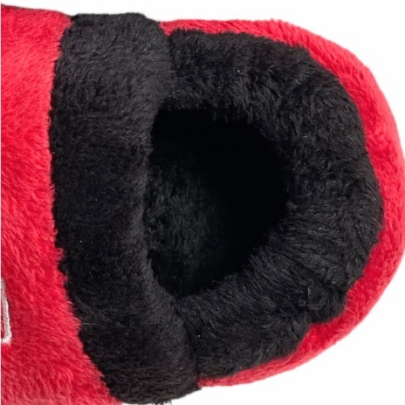 NWOT Wisconsin Badgers Toddler Slippers Size Small (5-6) - Picture 3 of 13